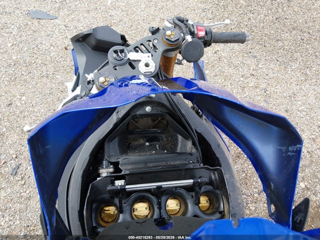 Yamaha YZFR1 2018 JYARN39E6JA004067 Image 7