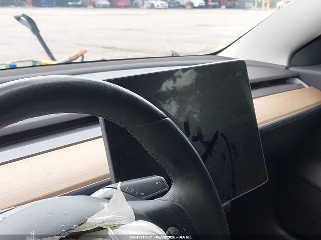 Tesla Model 3 Long Range/mid Range 2018 5YJ3E1EA8JF016777 Image 14