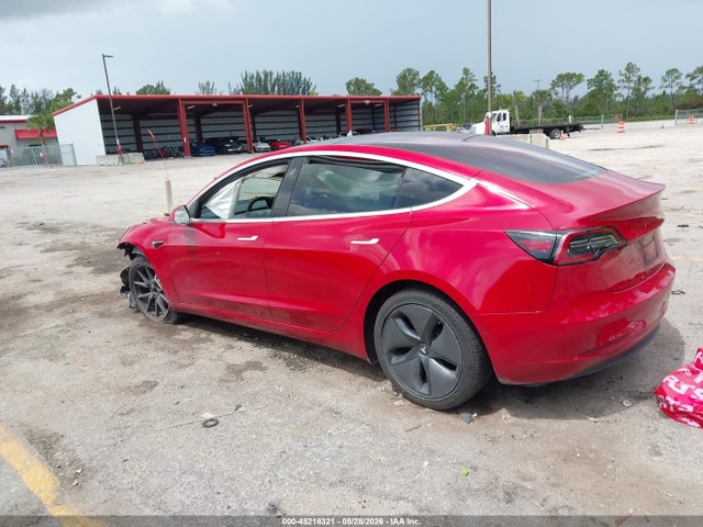 Tesla Model 3 Long Range/mid Range 2018 5YJ3E1EA8JF016777 Image 3