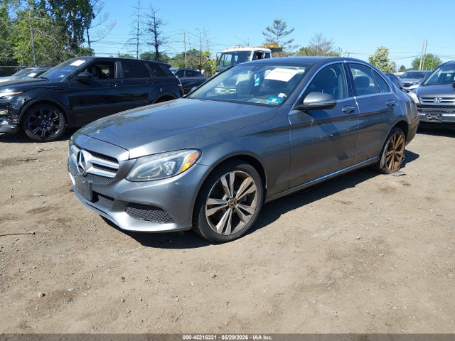 2018 Mercedes-benz C 300 4matic მანქანა იყიდება აუქციონზე, vin: 55SWF4KB5JU245456, აუქციონის ნომერი: 45216331