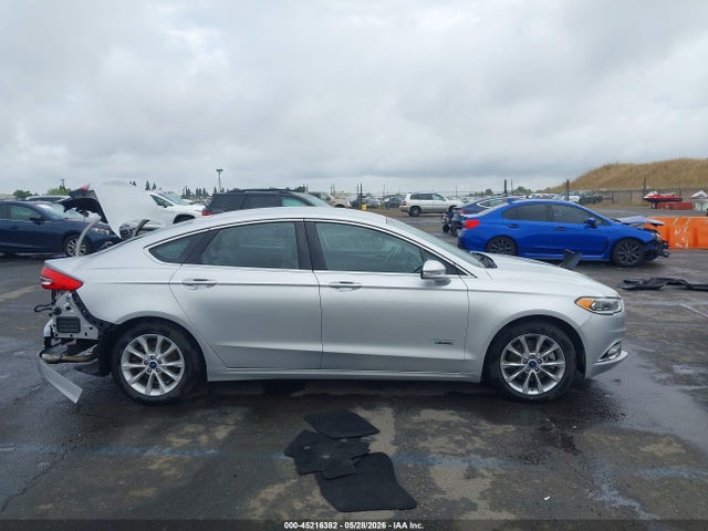 3FA6P0PU8HR276958 Ford Fusion Energi Se Luxury