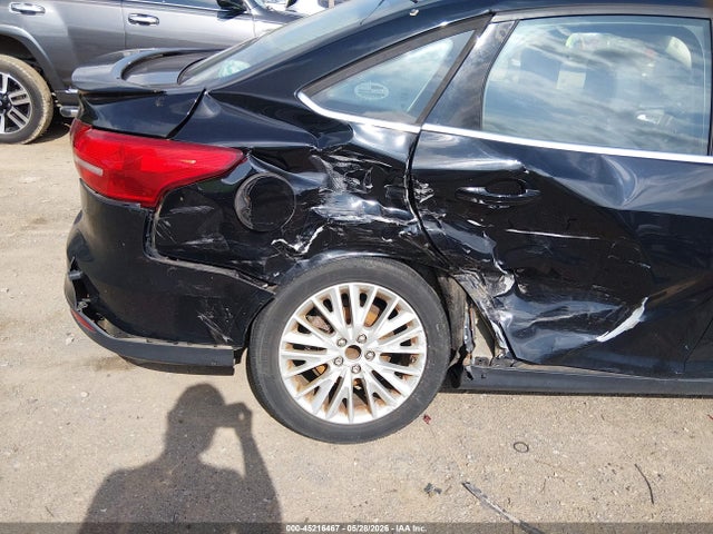 45216467 :رقم المزاد ، 1FADP3J26GL262229 vin ، 2016 Ford Focus Titanium مزاد بيع