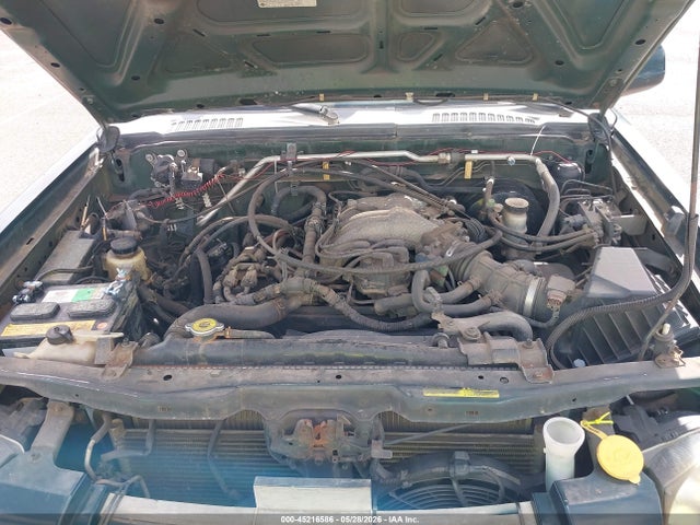Продажа на аукционе авто 2001 Nissan Frontier Se-v6, vin: 1N6ED27T21C300058, номер лота: 45216586