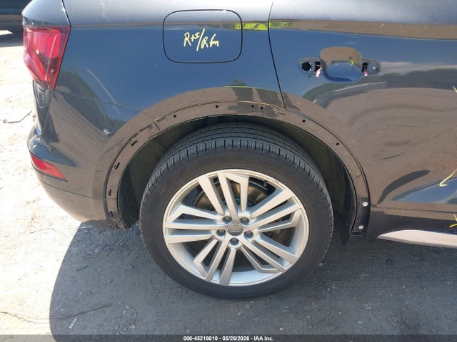 45216610 :رقم المزاد ، WA1BNAFY8J2210522 vin ، 2018 Audi Q5 2.0t Premium/2.0t Tech Premium مزاد بيع