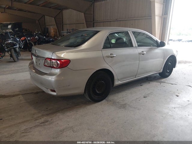 2013 Toyota Corolla L მანქანა იყიდება აუქციონზე, vin: 5YFBU4EE3DP147983, აუქციონის ნომერი: 45216750