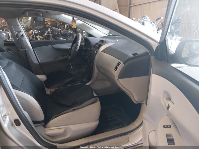 2013 Toyota Corolla L მანქანა იყიდება აუქციონზე, vin: 5YFBU4EE3DP147983, აუქციონის ნომერი: 45216750