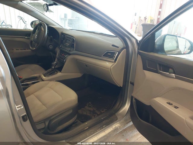 Продажа на аукционе авто 2017 Hyundai Elantra Se, vin: 5NPD74LF0HH195133, номер лота: 45216758