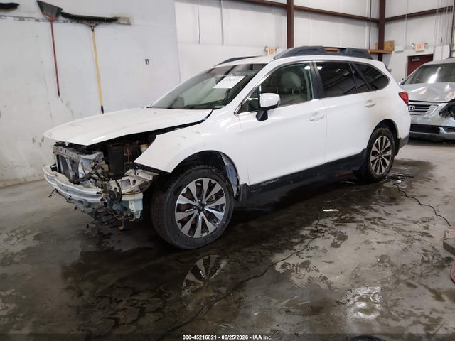 Subaru Outback 2.5i Limited 2015 4S4BSAJC3F3323284 Image 2