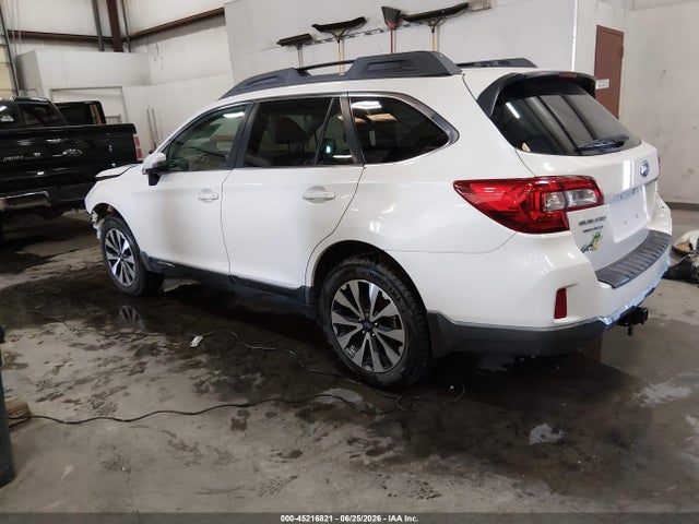 Subaru Outback 2.5i Limited 2015 4S4BSAJC3F3323284 Image 3