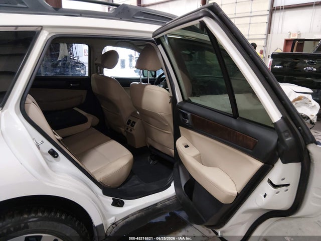 Subaru Outback 2.5i Limited 2015 4S4BSAJC3F3323284 Image 8