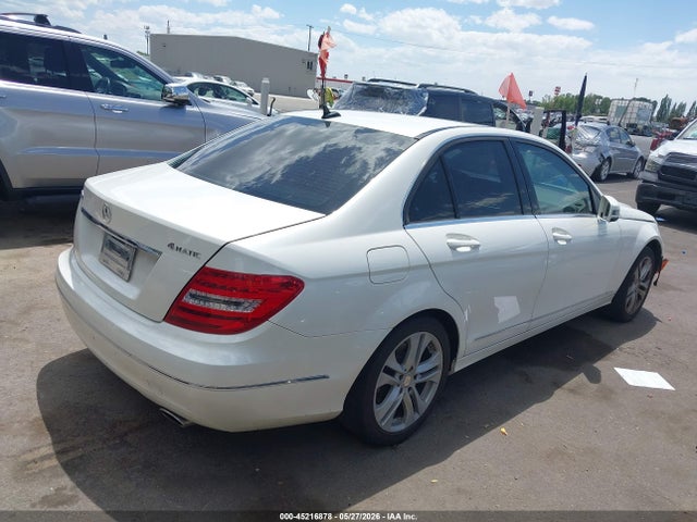 Aukcja sprzedaży 2013 Mercedes-benz C 300 Luxury 4matic, vin: WDDGF8AB1DF952896, numer aukcji: 45216878
