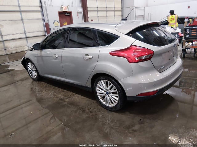 Ford Focus Titanium 2016 1FADP3N28GL321470 Image 3
