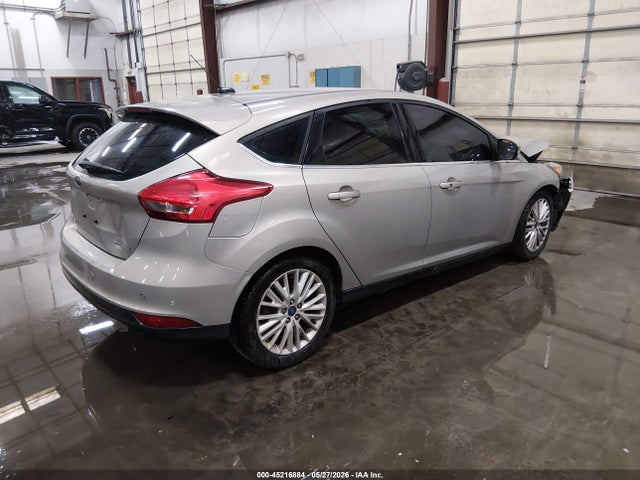 Ford Focus Titanium 2016 1FADP3N28GL321470 Image 4
