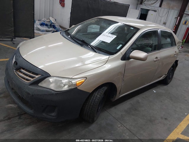 45216923 :رقم المزاد ، 2T1BU4EE8DC939126 vin ، 2013 Toyota Corolla Le مزاد بيع