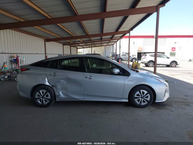 Toyota Prius Three 2016 JTDKARFU5G3008981 Image 13