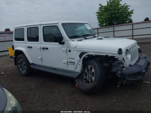 1C4HJXEG9JW124734 Jeep Wrangler Unlimited Sahara