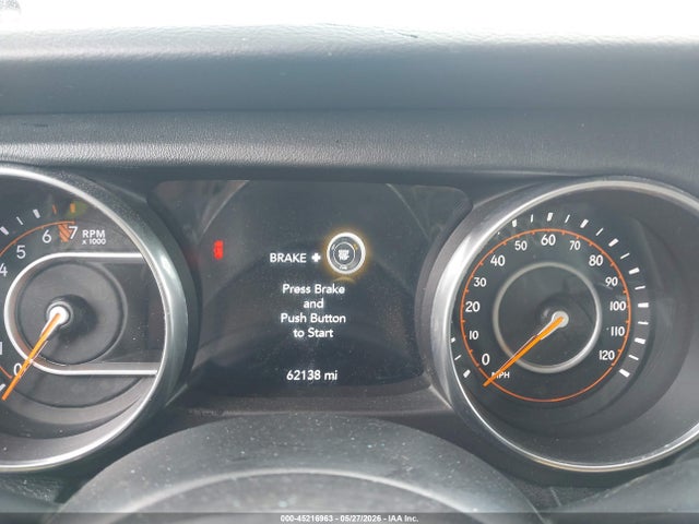 1C4HJXEG9JW124734 Jeep Wrangler Unlimited Sahara