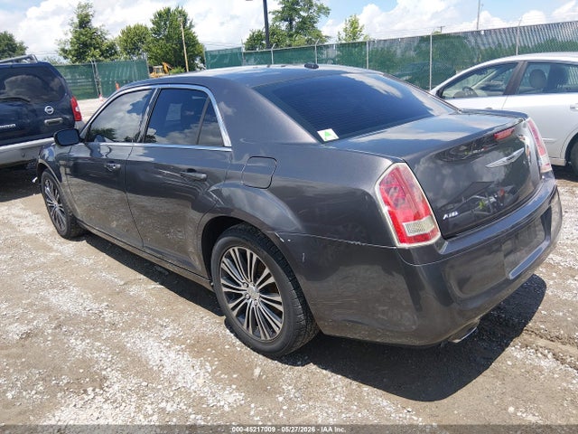 2013 Chrysler 300 300s მანქანა იყიდება აუქციონზე, vin: 2C3CCAGT8DH744011, აუქციონის ნომერი: 45217009