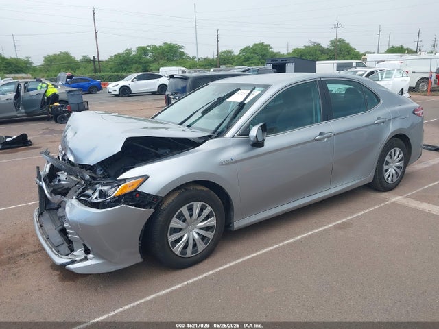 45217029 :رقم المزاد ، 4T1C31AK7LU518142 vin ، 2020 Toyota Camry Le Hybrid مزاد بيع