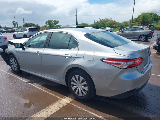 45217029 :رقم المزاد ، 4T1C31AK7LU518142 vin ، 2020 Toyota Camry Le Hybrid مزاد بيع