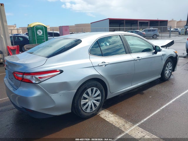 45217029 :رقم المزاد ، 4T1C31AK7LU518142 vin ، 2020 Toyota Camry Le Hybrid مزاد بيع