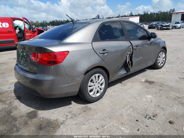 2012 Kia Forte Ex მანქანა იყიდება აუქციონზე, vin: KNAFU4A22C5511655, აუქციონის ნომერი: 45217075