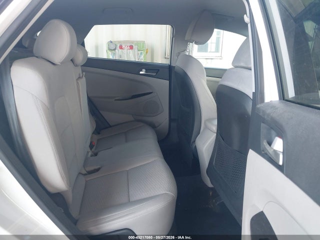 KM8J23A41MU364259 Hyundai TUCSON SE