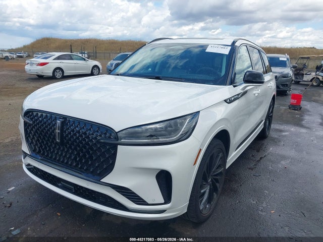Lincoln Aviator Reserve 2025 5LM5J7XC0SGL19512 Image 2