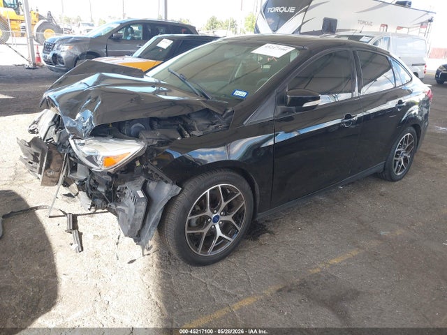 Ford FOCUS SEL 2017 1FADP3H23HL341736 Image 2