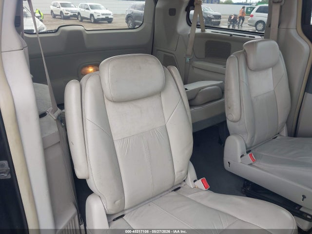 2010 Chrysler Town & Country New Limited მანქანა იყიდება აუქციონზე, vin: 2A4RR7DX2AR422642, აუქციონის ნომერი: 45217108