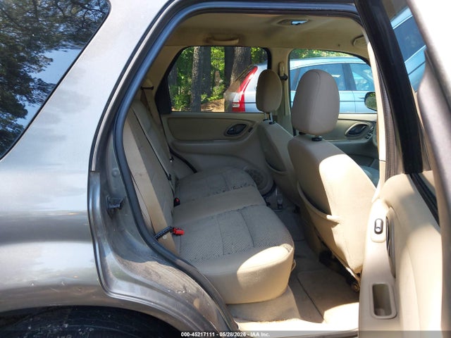 Продажа на аукционе авто 2005 Ford Escape Xlt, vin: 1FMYU93185DA03093, номер лота: 45217111