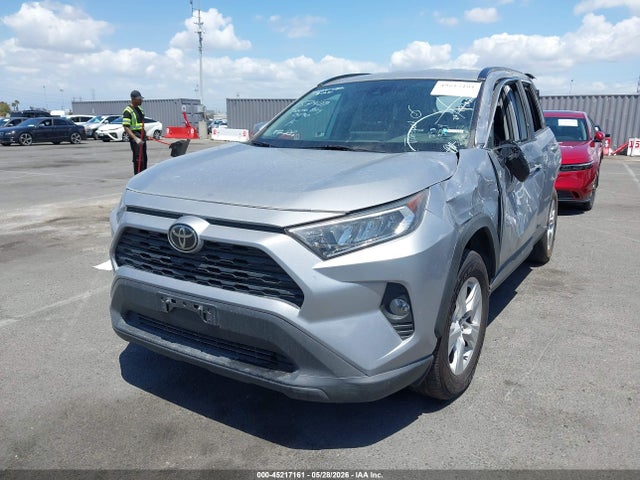 Toyota Rav4 Xle 2021 2T3P1RFV8MC157409 Image 2