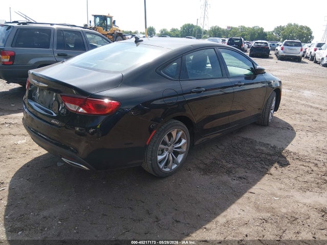 45217173 :رقم المزاد ، 1C3CCCBG8FN735972 vin ، 2015 Chrysler 200 S مزاد بيع