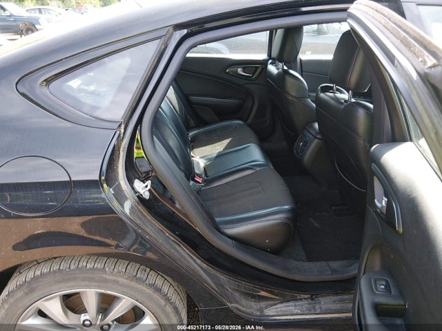 45217173 :رقم المزاد ، 1C3CCCBG8FN735972 vin ، 2015 Chrysler 200 S مزاد بيع