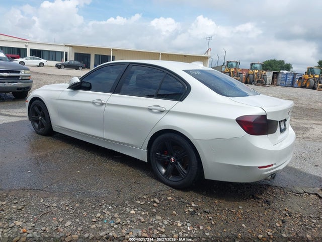 2014 Bmw 328i მანქანა იყიდება აუქციონზე, vin: WBA3A5G53ENP31568, აუქციონის ნომერი: 45217214