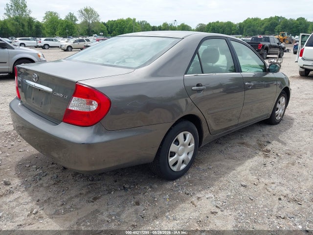2004 Toyota Camry Le მანქანა იყიდება აუქციონზე, vin: 4T1BE32K74U927534, აუქციონის ნომერი: 45217295