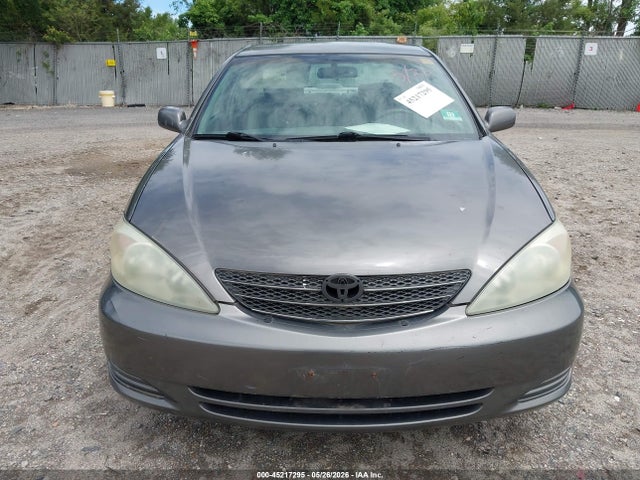2004 Toyota Camry Le მანქანა იყიდება აუქციონზე, vin: 4T1BE32K74U927534, აუქციონის ნომერი: 45217295