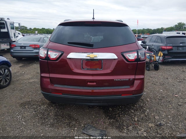 45217315 :رقم المزاد ، 1GNKRGKD5FJ386156 vin ، 2015 Chevrolet Traverse 1lt مزاد بيع