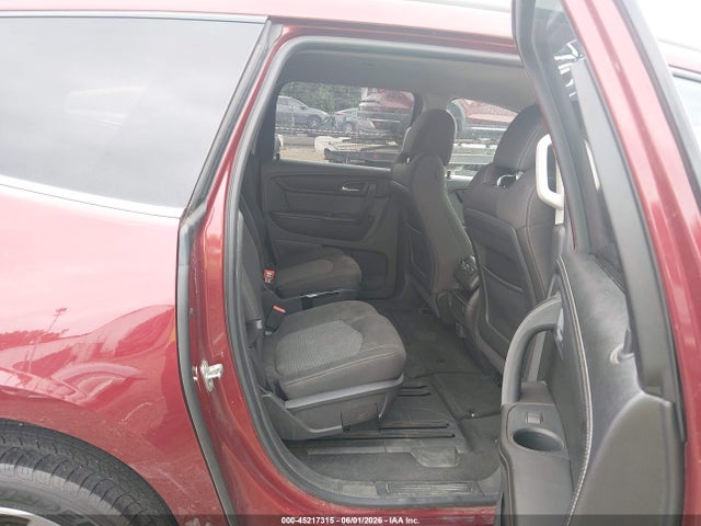 45217315 :رقم المزاد ، 1GNKRGKD5FJ386156 vin ، 2015 Chevrolet Traverse 1lt مزاد بيع