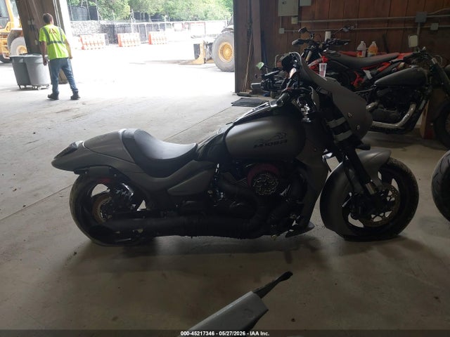 JS1VY53A7H2100414 Suzuki VZR1800
