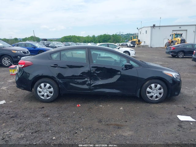 KIA FORTE LX 2017 3KPFK4A77HE010972 Image 12
