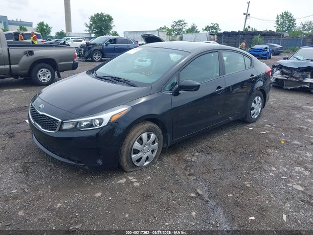 KIA FORTE LX 2017 3KPFK4A77HE010972 Image 2
