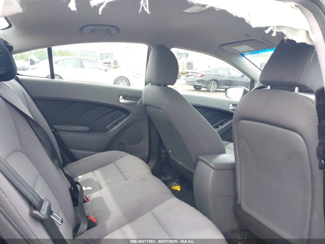 KIA FORTE LX 2017 3KPFK4A77HE010972 Image 8