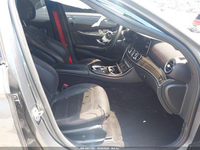 45217381 :رقم المزاد ، WDDZF6EB2JA486797 vin ، 2018 Mercedes-benz Amg E 43 4matic مزاد بيع
