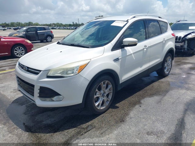 45217450 :رقم المزاد ، 1FMCU0JX0FUB78145 vin ، 2015 Ford Escape Titanium مزاد بيع
