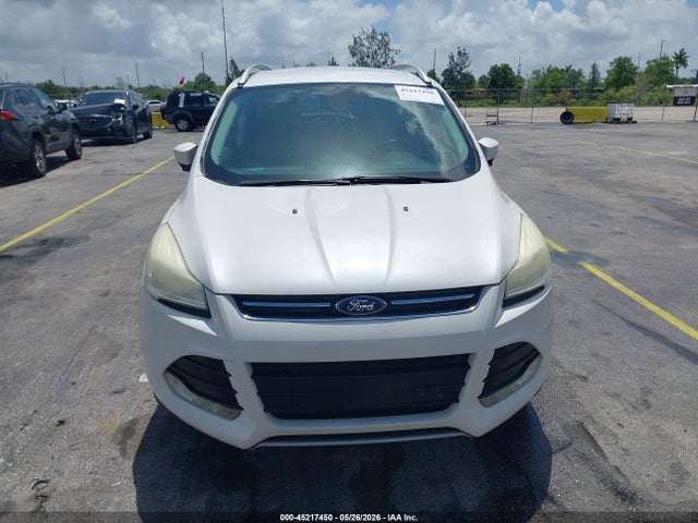 45217450 :رقم المزاد ، 1FMCU0JX0FUB78145 vin ، 2015 Ford Escape Titanium مزاد بيع