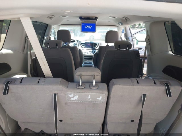 45217630 :رقم المزاد ، 2C4RC1BG3HR811453 vin ، 2017 Chrysler Pacifica Touring Plus مزاد بيع