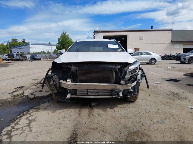 45217635 :رقم المزاد ، WDCTG4EB4JJ423843 vin ، 2018 Mercedes-benz Gla 250 مزاد بيع