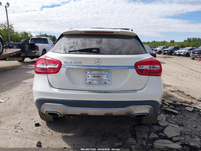 45217635 :رقم المزاد ، WDCTG4EB4JJ423843 vin ، 2018 Mercedes-benz Gla 250 مزاد بيع