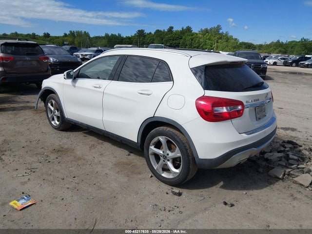 45217635 :رقم المزاد ، WDCTG4EB4JJ423843 vin ، 2018 Mercedes-benz Gla 250 مزاد بيع